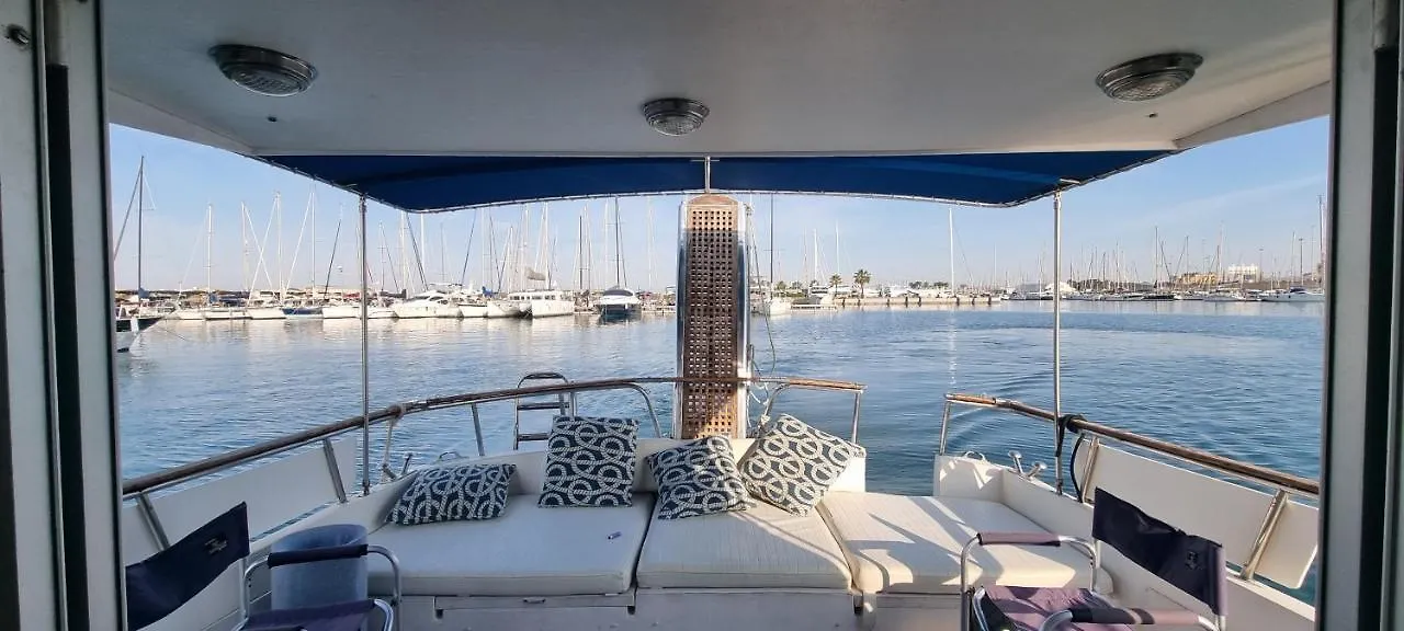 Botel Spacious And Cozy Boat House In Barcelona Sant Adria de Besos Spain
