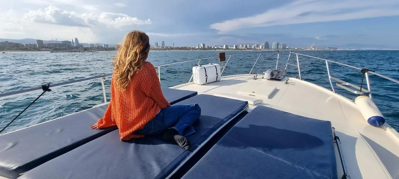 Spacious And Cozy Boat House In Barcelona Сан-Адриан-де-Бесос Испания